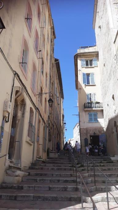 Plein Coeur Du Quartier Du Panier . Chaleureux T2. Apartamento Marselha Exterior foto