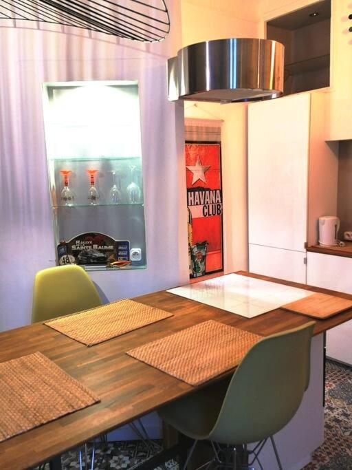 Plein Coeur Du Quartier Du Panier . Chaleureux T2. Apartamento Marselha Exterior foto